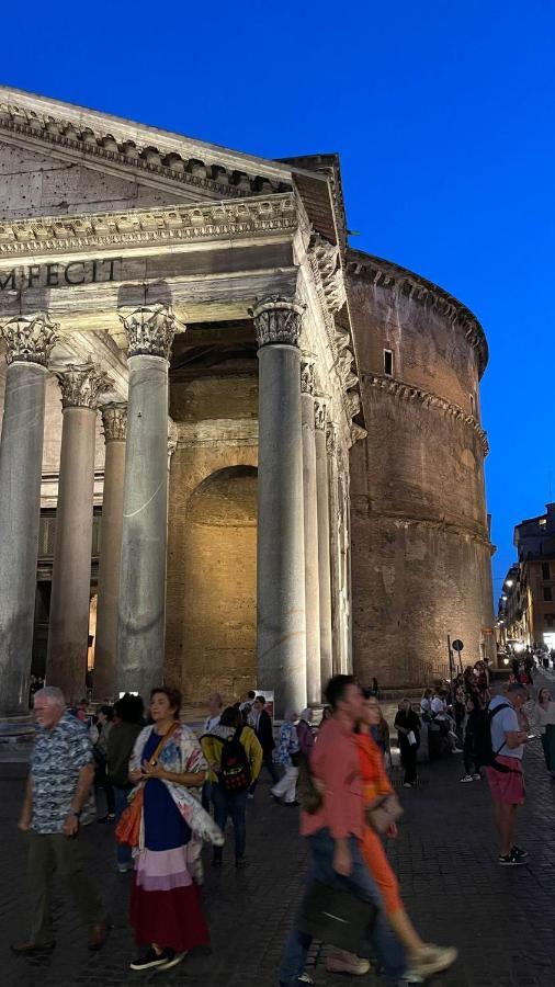 Ele Suites Pantheon Rome Bagian luar foto